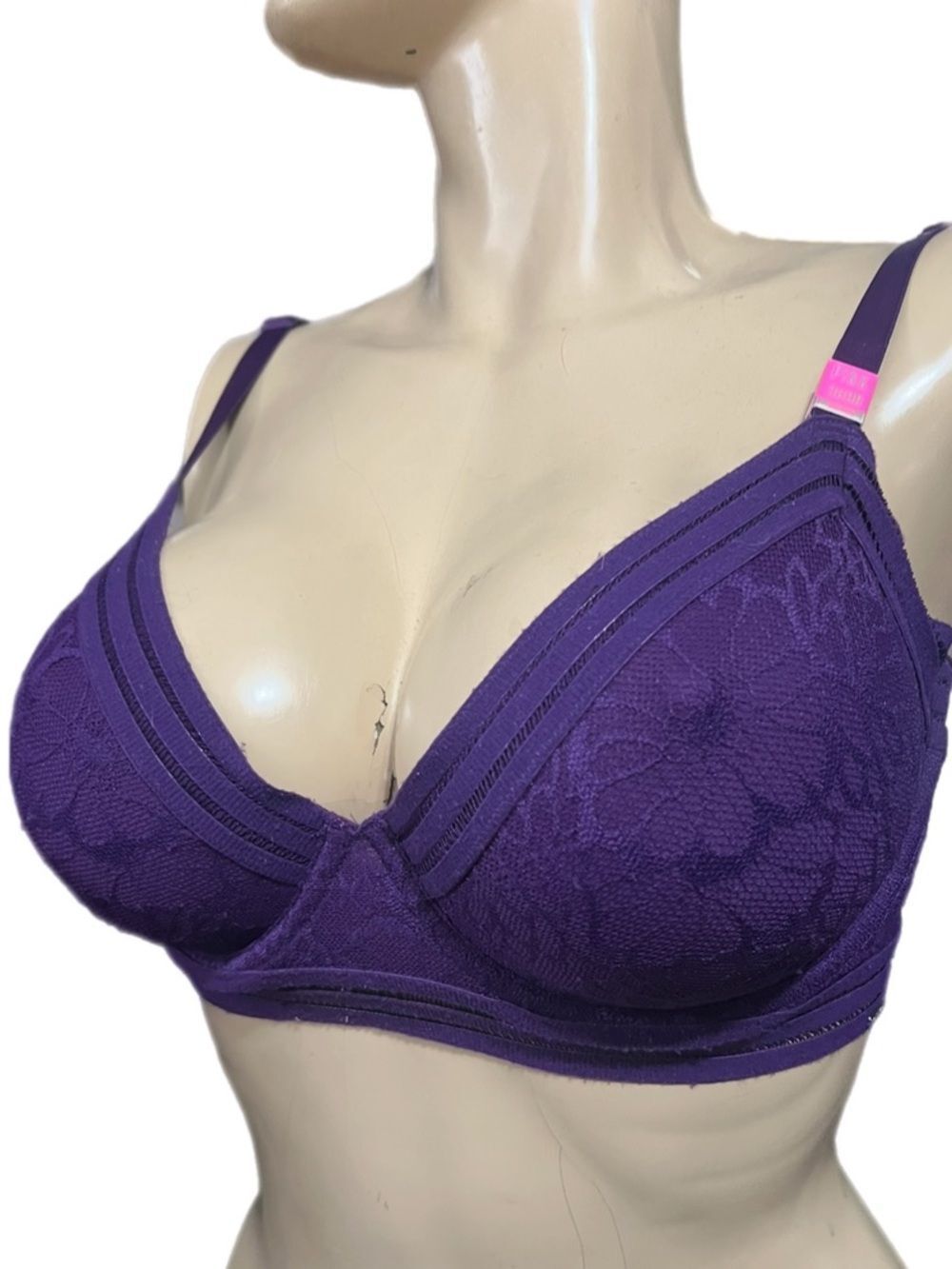 Victoria’s Secret Pink Unlined underwire floral lace bra  Purple 34D